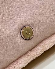 Fendi Baguette Lamb Wool Pink Size 28x8x14 cm - 3