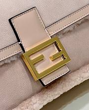 Fendi Baguette Lamb Wool Pink Size 28x8x14 cm - 2