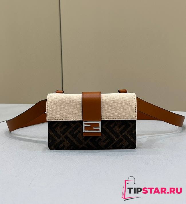 Fendi Baguette Pouch Size 16x2x10 cm - 1