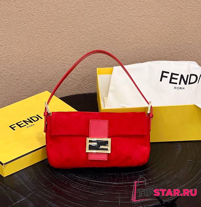 Fendi Baguette Shoulder Bag Red Size 25x4x12 cm - 1