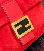 Fendi Baguette Shoulder Bag Red Size 25x4x12 cm - 5