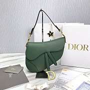 Dior Saddle Bag With Strap Green Grained Calfskin Size 25.5 x 20 x 6.5 cm - 1