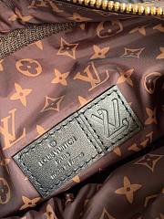 Louis Vuitton LV Pillow Maxi Fanny Pack Silver Size 44 x 24 x 7 cm - 3