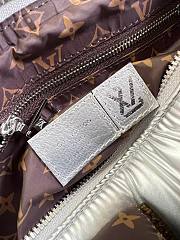 Louis Vuitton Speedy Bandouliere 25 Handbag M20973 Silver Size 25x19x15 cm - 4