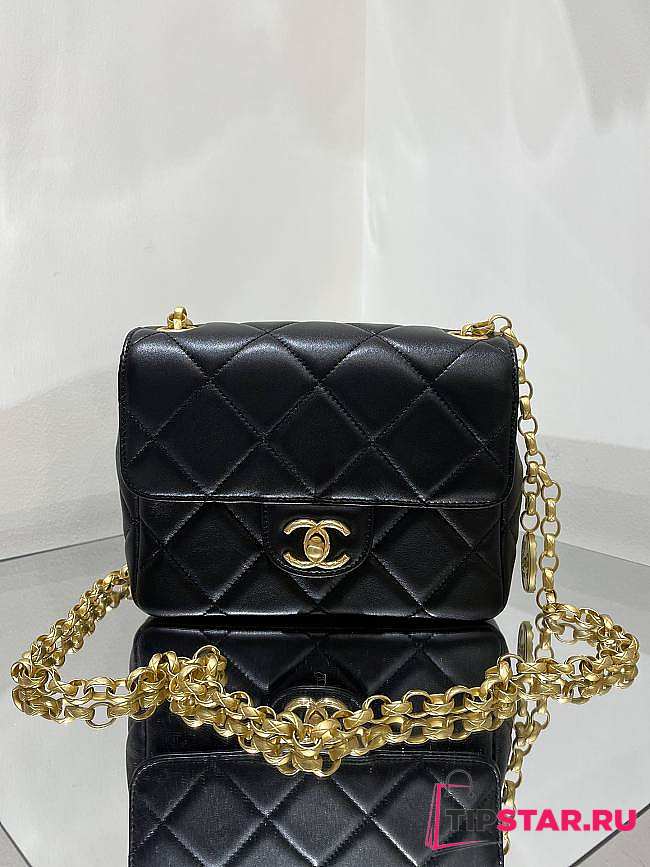 Chanel Flap Chain Bag Black Size 16x19.5x7 cm - 1