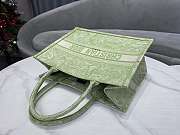 Dior Book Tote Apple Green Tiger Large Size 36.5 cm - 4