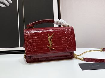 YSL Sunset Medium Teal Crocodile-effect Leather Shoulder Bag In Red 19x14x5.5 cm