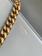 Celine chain shoulder bag cuir triomphe in shiny calfskinice ice blue 21x13x5 cm - 6