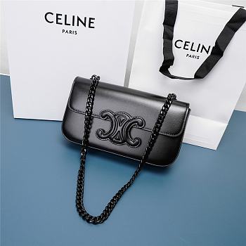 Celine chain shoulder bag cuir triomphe in shiny calfskinice Black 21x13x5 cm