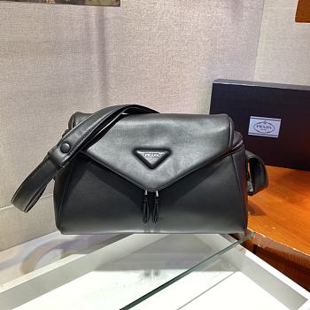 Padded nappa leather Prada Signaux Black bag Size 32x21x12 cm