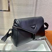 Padded nappa leather Prada Signaux Black bag Size 32x21x12 cm - 4