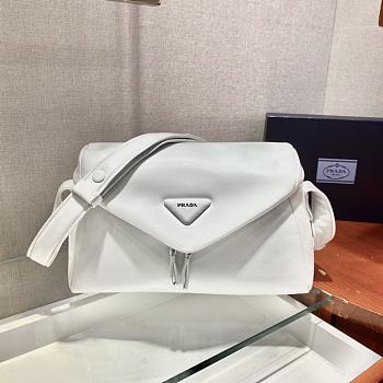 Padded nappa leather Prada Signaux White bag Size 32x21x12 cm