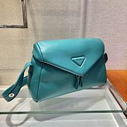 Padded nappa leather Prada Signaux Blue bag Size 32x21x12 cm - 4