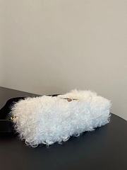Fendi Baguette White mohair wool bag size 27x15x6 cm - 4