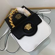 Versace La Medusa Small Handbag in Leather Size 16x6x12 cm - 5