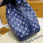 Louis Vuitton Petite Noe Denim Jacquard Bag Size 25 x 28.5 x 20 cm - 4