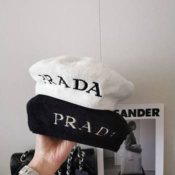 Hat Prada 004