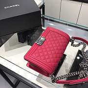 Chanel Boy Bag Caviar Pink Silver Hardware Size 25 cm - 2