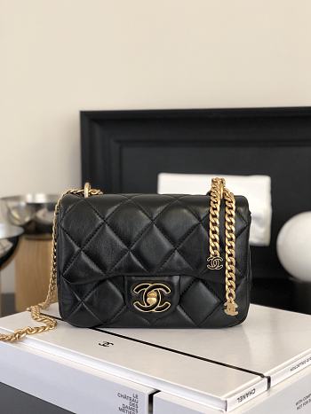 Chanel Mini Square Flap Bag Back Size 18x12x5 cm