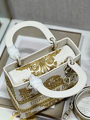 Dior Medium Lady Dior Bag Latte Leather with gold-finish metallic thread Size 24x20x11 cm - 5