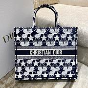  Dior Large Book Tote Blue and White Dior Etoile Embroidery - 42x35x18 cm - 1