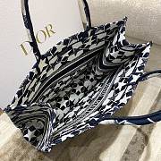  Dior Large Book Tote Blue and White Dior Etoile Embroidery - 42x35x18 cm - 3