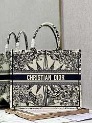 Dior Book Tote White and Black Rêve d'Infini Embroidery Size 42x35x18 cm - 3