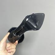 SAINT LAURENT Black leather Gippy sandals 10.5cm - 2