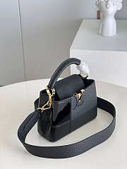 Louis Vuitton Capucines Mini Black Bag Size 21 x 14 x 8 cm - 5