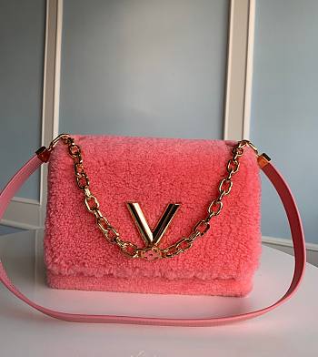 Louis Vuitton Twist MM hand bag Pink gold-color double chain Size 23x18x8 cm