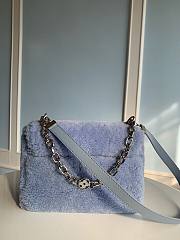 Louis Vuitton Twist MM hand bag Blue silver-color double chain Size 23x18x8 cm - 4