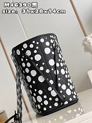 Louis Vuitton x Yayoi Kusama Neverfull Black MM Infinity Dots Size 31x28x14 cm - 4