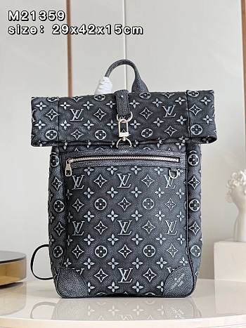 Louis Vuitton ROLL TOP BACKPACK version of the Monogram Size  29x42x15 cm