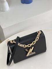 LV Twist lock on this Twist MM Black handbag in Epi leather Size 23x17x9.5 cm - 2