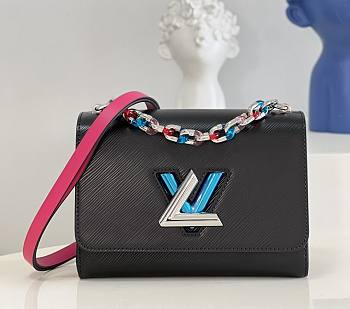 LV Twist lock on this Twist MM Black handbag in Epi leather M57654 Size 23x17x9.5 cm