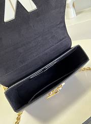 Louis Vuitton Twist PM Handback Black Epi Leather with The Signature Twist Lock In Moonstone Size 23x17x9.5 cm - 5