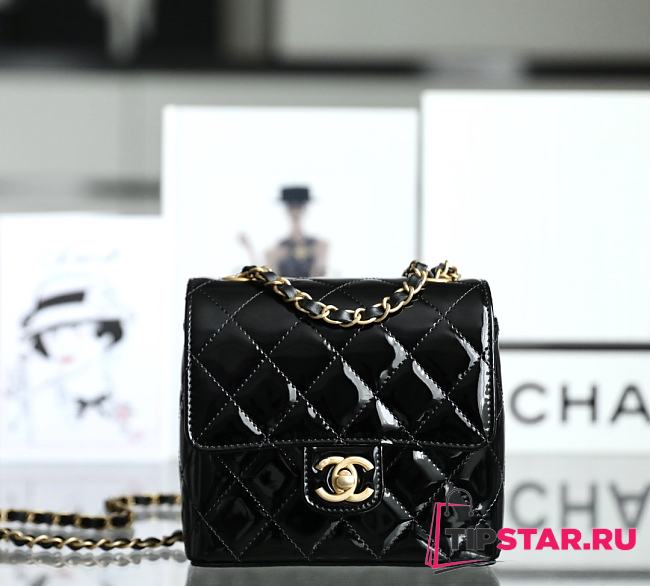 Chanel Small Flap Bag Patent Calfskin & Gold-Tone Metal Black Size 17x14.5x7.5 cm - 1