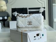 Chanel Shearling Strass Flap Bag Crystal Strap White Size 15x21.5x6.5 cm - 1