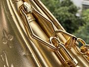 Louis Vuitton Coussin PM Gold Monogram-Embossed Puffy Lambskin Calfskin Size 26x20x12 cm - 5
