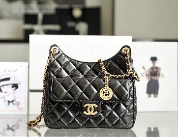 Chanel HOBO BAG Shiny Crumpled Calfskin & Gold-Tone Metal Black Size 22.5x21.5x7 cm