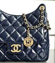 Chanel HOBO BAG Shiny Crumpled Calfskin & Gold-Tone Metal Blue Size 22.5x21.5x7 cm - 4