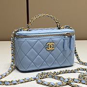Chanel Quilted Pearl Crush Vanity Rectangular Sky Blue Lambskin Size 17x9.5x8 cm - 2
