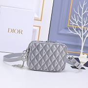 Dior Hit The Road messenger pouch Gray CD Diamond Canvas and Smooth Calfskin Size 20.5 x 15 x 7 cm - 2