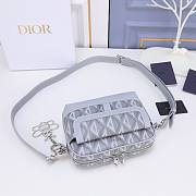 Dior Hit The Road messenger pouch Gray CD Diamond Canvas and Smooth Calfskin Size 20.5 x 15 x 7 cm - 3