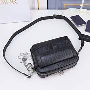 Dior Hit The Road messenger pouch Black CD Diamond Canvas and Smooth Calfskin Size 20.5 x 15 x 7 cm - 6