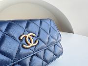 Chanel 22k Woc bag with charm lambskin leather gold hardware navy blue Size 17 cm - 2