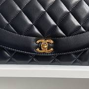 Chanel Black Classic Flap Leather Diana 22 Cross Body Bag Size 22.5x14x7 cm - 5