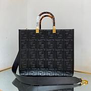 Fendi Sunshine Black leather shopper leather with raised 3D-texture FF Size 35x17x31 cm - 1