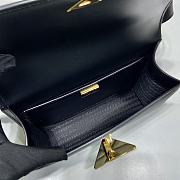 Prada soft calfskin shoulder Balck bag Size 22x16x6 cm - 6