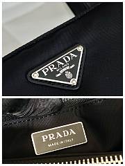 Prada Re-Nylon padded tote bag Black Size 25.5x27x14 cm - 2